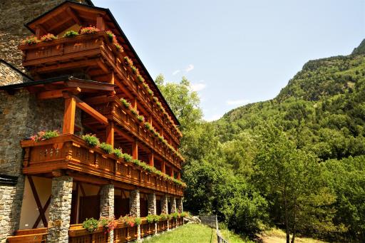 Hotel & Spa Xalet Bringue - Housity