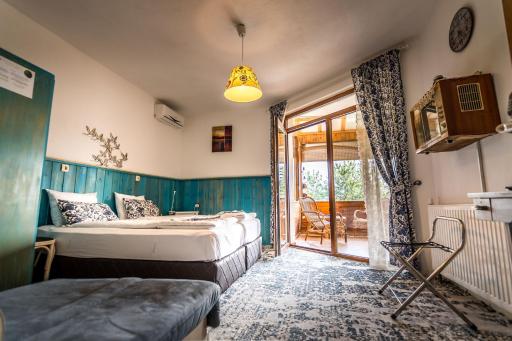 Tihiat Kut Complex - Housity