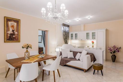 Faidra Luxury Apartment - Housity