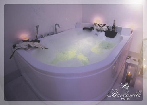 Barbarella Spa - Housity