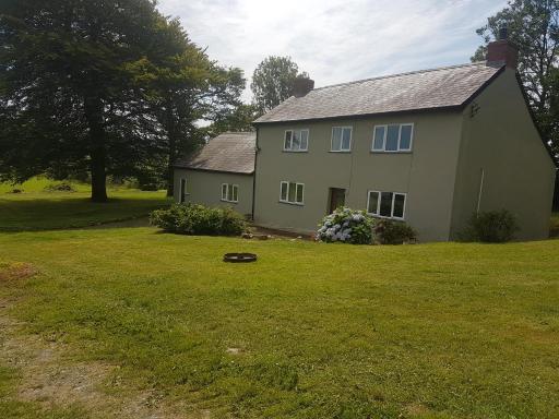 THE FARMHOUSE - Housity