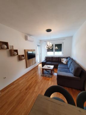 Apartman Lux Doboj 2 - Housity