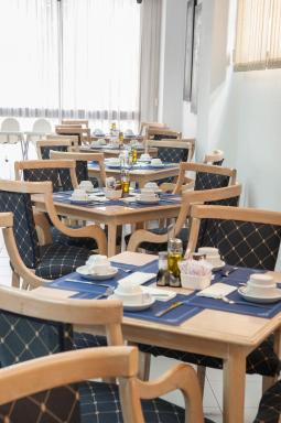 Hotel El Faro Marbella - Housity