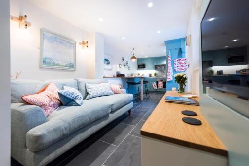 Juliot 5 Star Gold Award Luxury Cottage - Housity