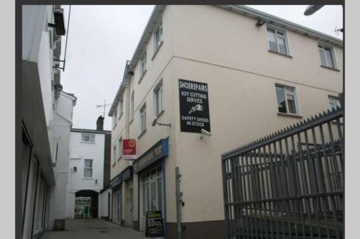 Park Lane Apartments, Buncrana by Wild Atlantic Wanderer - Housity