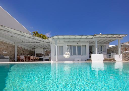 Villa Harmony - Housity