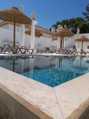 HOTEL S - ALOJAMENTO LOCAL - Housity