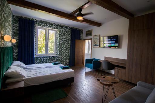 Luxurio rooms with baths - Housity