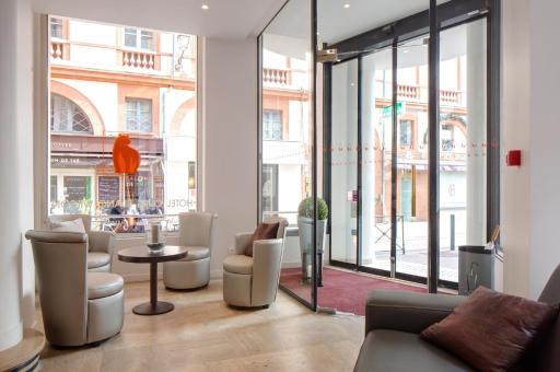 Hotel Ours Blanc - Wilson - Housity