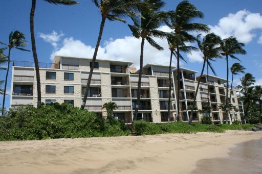 Kihei Beach #307 by Ali'i Resorts - Housity
