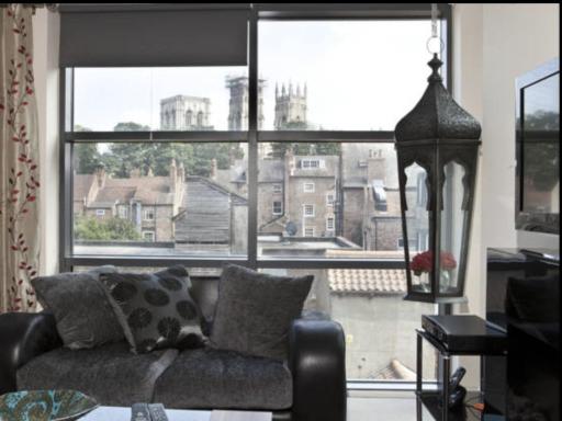 Churchill Two Bedroom Apartments with Free Parking and The Minster view - Housity