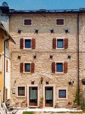 Da Andrea e Raffaella - Housity