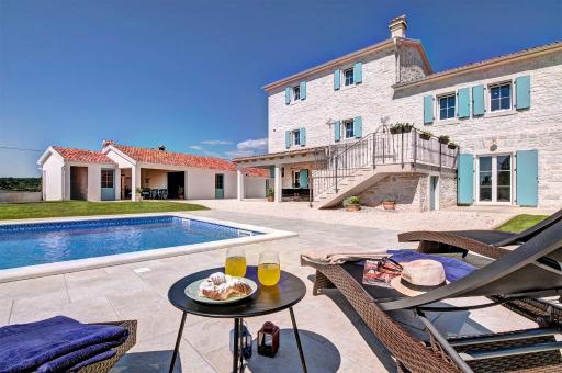 Stone Villa Milic with private pool in Barat, Istria - Housity