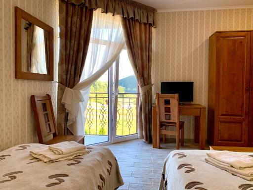 Mini hotel Solnce Karpat - Housity