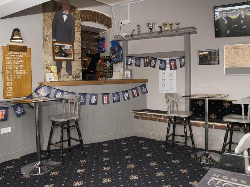 The Queens Head - Housity