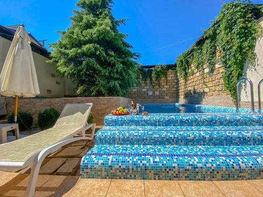 Arcadia Villa Apartments - Housity