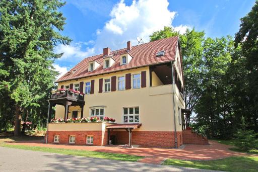 Ferienpension direkt am Zenssee Lychen UCK 1120 - Housity