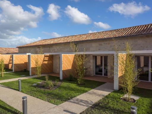 Chateau La France - Housity