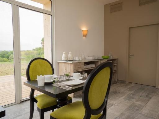 Chateau La France - Housity