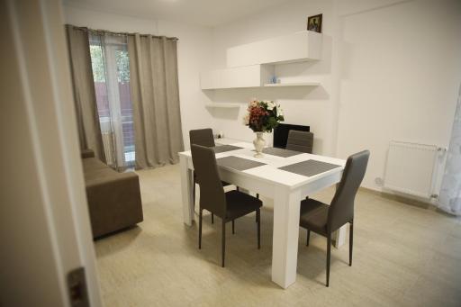Lar Apartment - Housity