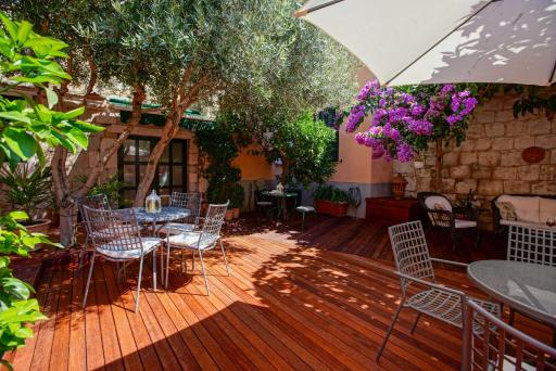 Boutique Guest Accommodation Zephyrus - Housity
