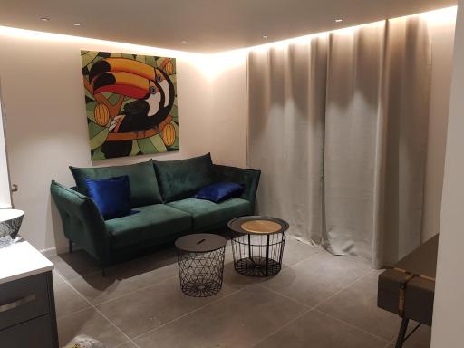 House By The Beach - Housity