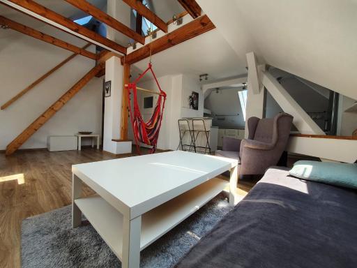 Apartament na poddaszu - Housity