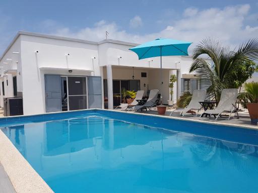 Villa JAJA Piscine-Climatisation - Housity