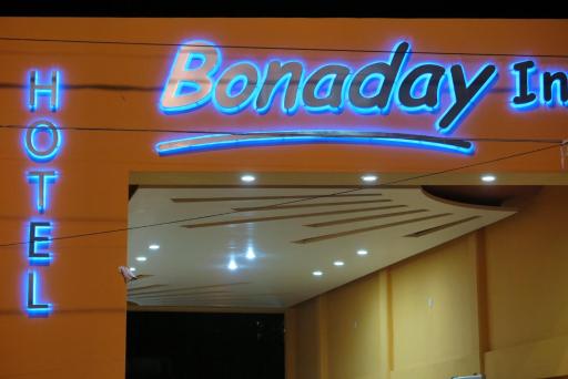 Hotel BONADAY Inn - Housity