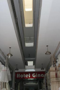 Hotel Gina - Housity