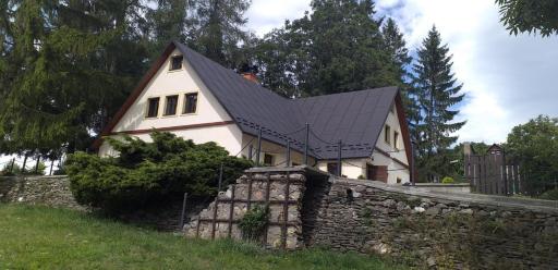 Chalupa Anadělská Hora - Housity