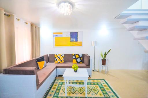 Charming Modern 2-Bedroom Apartment, Olongapo City Center - Housity