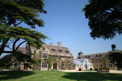 Stanton House Hotel - Housity