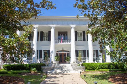 1842 Inn - Housity