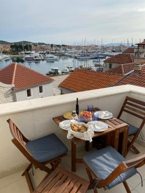Tribunj House - Housity