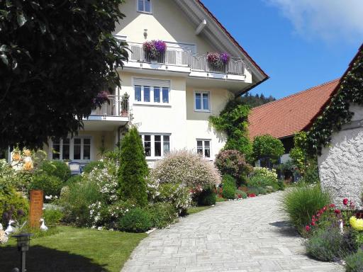 Ferienwohnung am Rosengarten - Housity