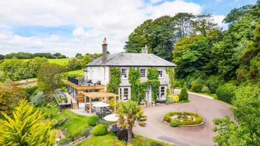 The Horn Of Plenty - Housity