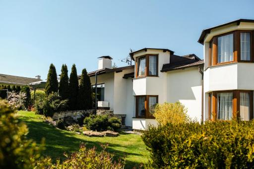 Pension Clara - Housity