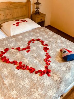 U Námořníka-Restaurant a penzion - Housity