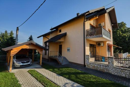 Sutjeska - Housity