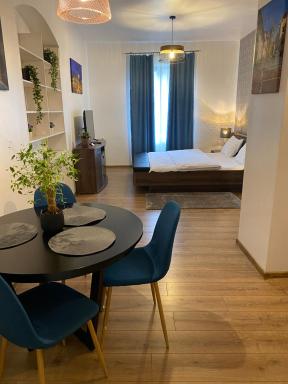 DD Studio Deluxe - Housity