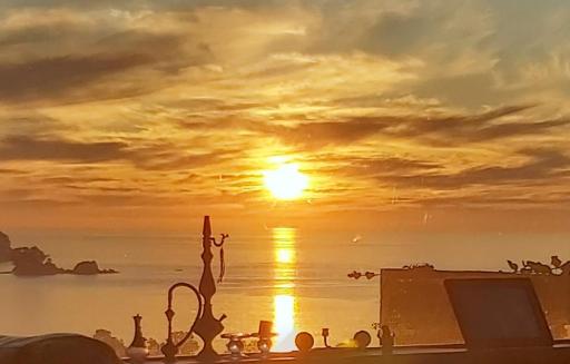 Samadhi Lodge Pingueral - Housity