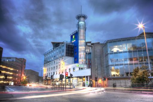 Holiday Inn Express - Glasgow - City Ctr Theatreland, an IHG Hotel - Housity