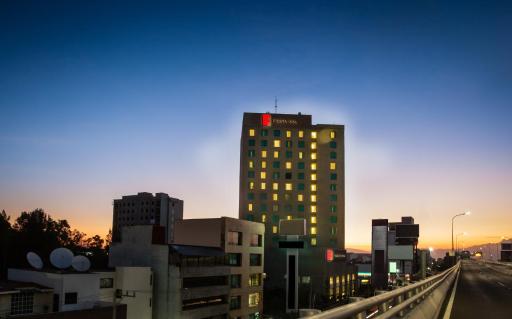 Fiesta Inn Periferico Sur - Housity