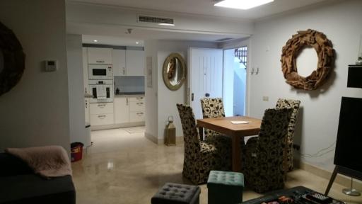 White Pearl Beach L2 - Housity