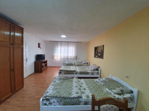 Caričin konak - Housity