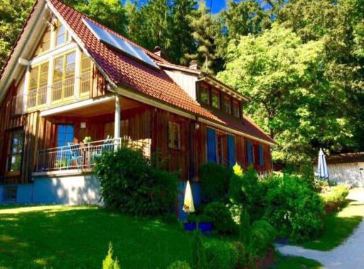 Ferienwohnung im alten Forsthaus - Housity