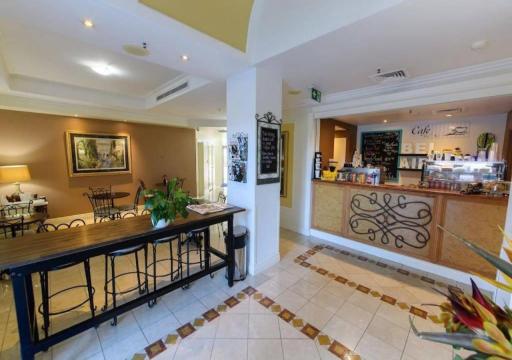 Location Location Location - Broadbeach :) - Housity