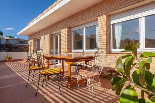 Can Stella, luminoso apartamento de playa en Costa Dorada - Tarragona - Housity
