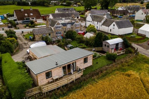 Culbokie Lodges - Housity